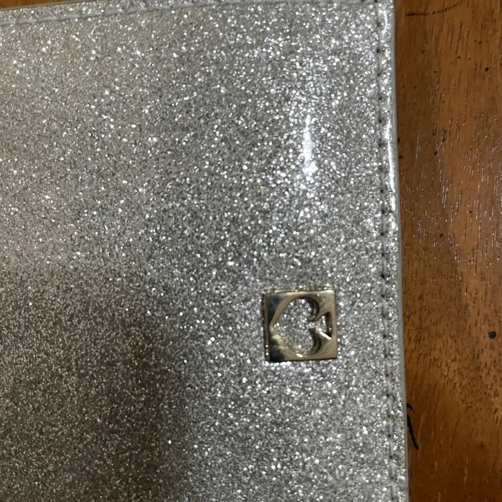 Kate Spade: Silver Glitter Wallet - Picture 3 of 7